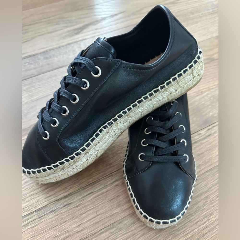 Brand new size 7 Aquatalia espadrilles
